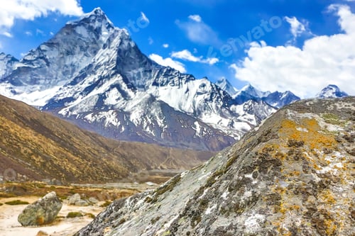 Preview: Trekking To Everest Base Camp In Nepal. Africa.