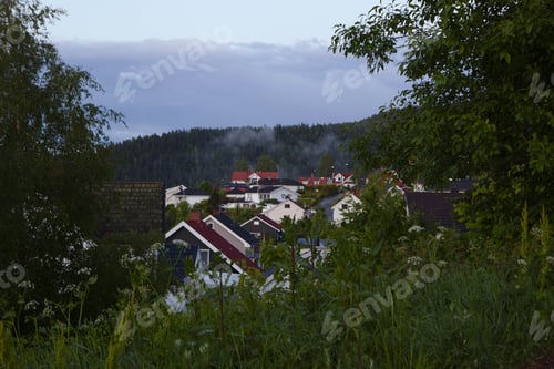 Preview: Norwegian House On The Mountains Background