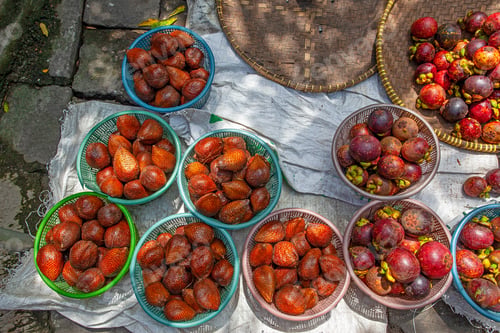 Preview: Fresh Salaks Fruits On The Indonesian Market