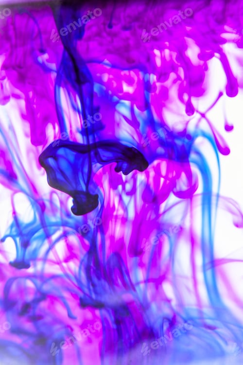 Preview: Blue And Violet Liquid In Water Making Abstract Forms