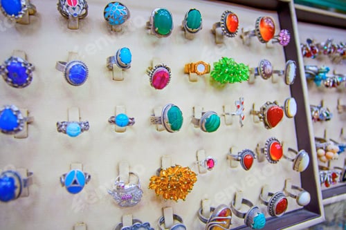 Preview: Colourful Rings In The Jewellery Market