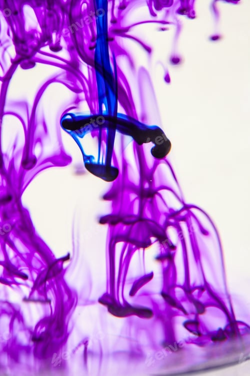Preview: Blue And Violet Liquid In Water Making Abstract Forms