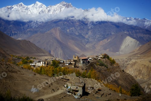 Preview: Valley From The Annapurna Circuit Trail In Nepal