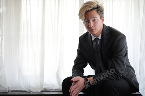 Preview: Young Asian Businessman In Classic White Shirt And Tie
