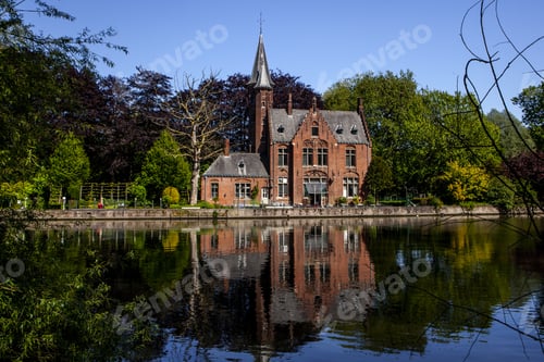 Preview: Minnewater Lake Panorama, Reflection Of Gothic Building And People In Cafe Near Castle De La