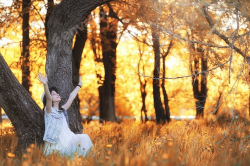 Preview: Girl Walking In The Autumn Park. Autumn In The City, Girl With Dad For A Walk. Parents Are Walking