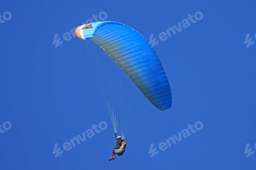 Preview: Paraglider