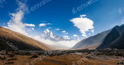 Preview: Everest Base Camp Trek, Nepal. Himalayas Views