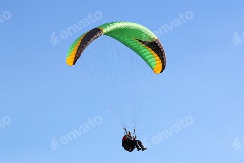Preview: Paraglider Flying