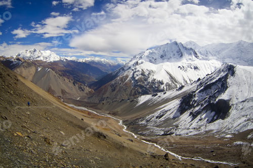 Preview: Beautifull Cloudy Sunrise In The Mountains With Snow Ridge Around Tilicho Lake. Annapurna Region