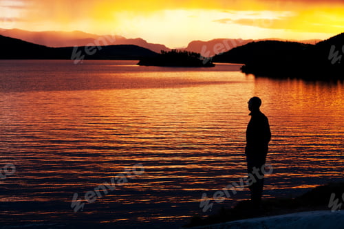 Preview: Mountains Lake