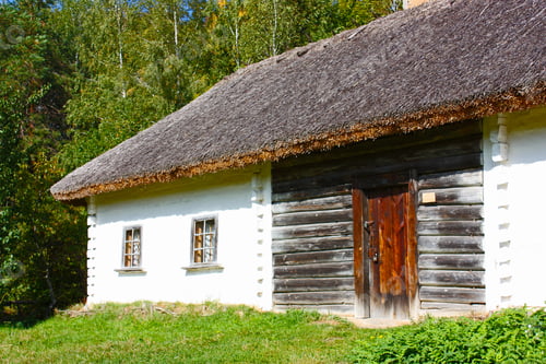 Preview: Beautiful Old White House In Museum Of Culture Pirogovo, Kiev, Ukraine