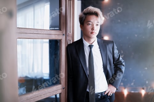 Preview: Young Asian Businessman In Classic White Shirt And Tie