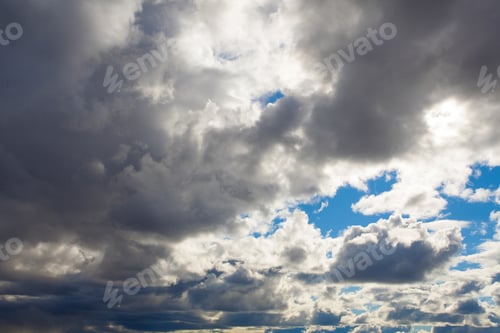 Vorschau: Wolken mit blauem Himmel