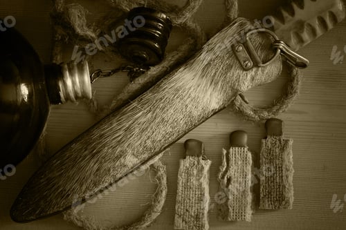 Preview: Kit For Survival In The Woods Matches Opener Flask