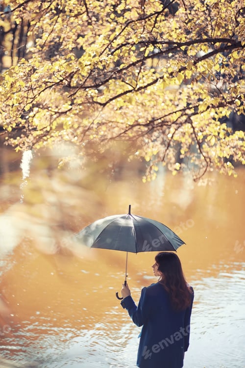 Preview: Pregnant Woman On A Walk In The Park
