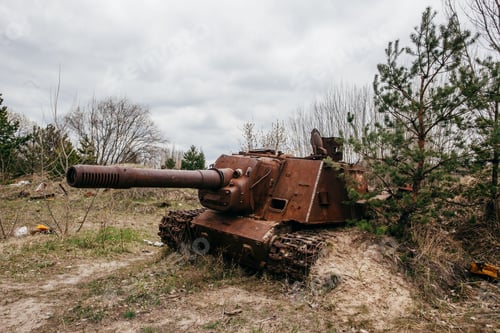Preview: Abandoned Russian Self Propelled Gun In Chernobyl Exclusion Zone, Ukraine