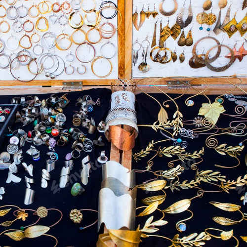 Preview: Typical Athens Touristyc Jewelry Store , Greece