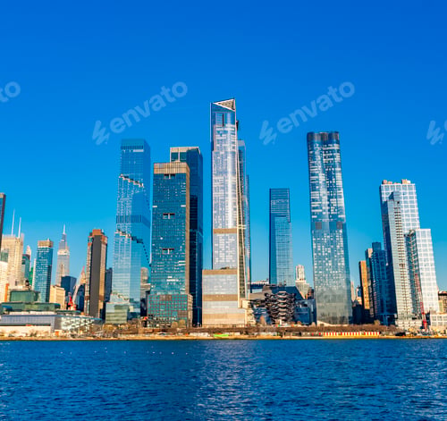 Preview: Skyline views of Hudson Yards, showcasing modern architecture in Manhattan
