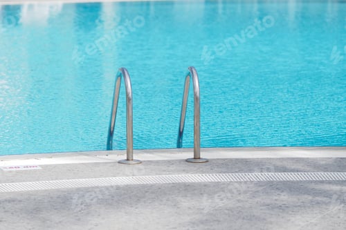 Preview: Sunny pool with steps ready for swimming