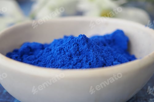 Preview: Blue powder in a bowl for art and decoration use
