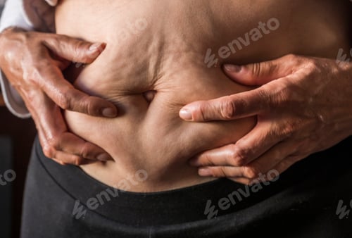 Vista previa: Woman holds blister pack of pills empty in their hands, conceptual image