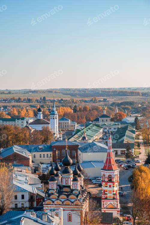 Preview: Autumn view of the town of Suzdal from the bell tower