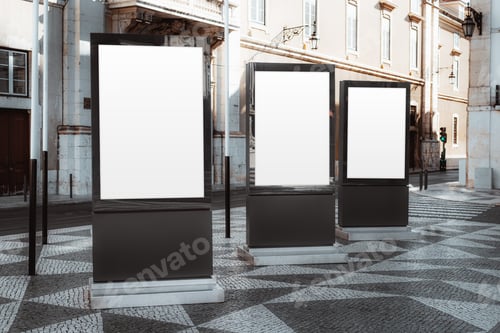 Preview: Blank Posters in City Square