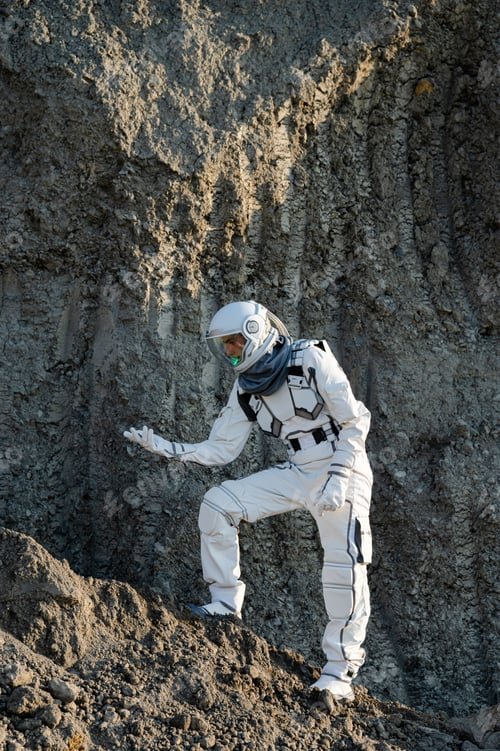 Preview: Exploration of the moon by an astronaut in a space suit on a rocky surface during daylight