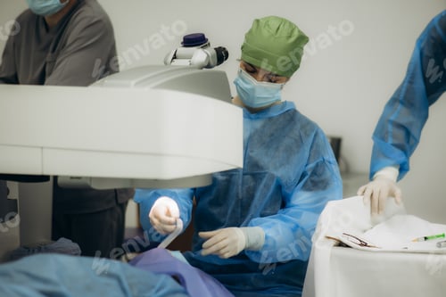 Preview: Ophthalmologist performing lasik eye surgery with laser