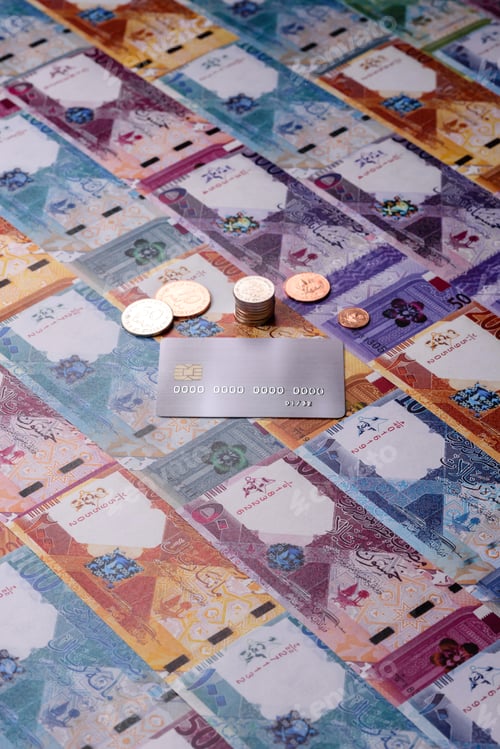 Preview: A credit card for contactless cashless payments via a terminal or online. A credit card
