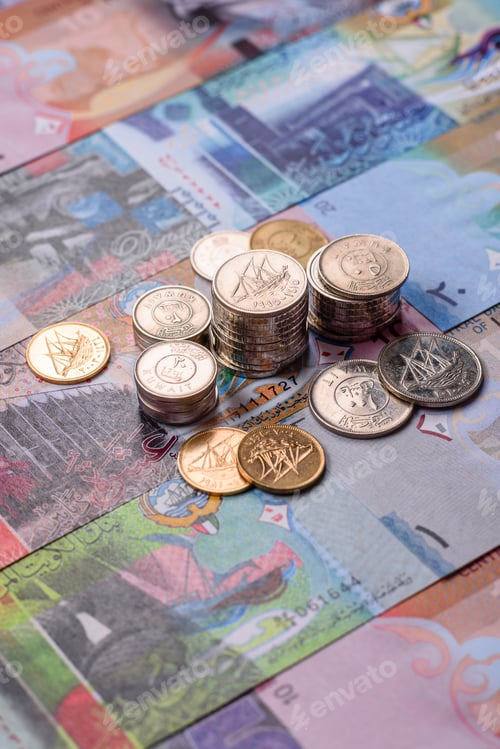 Preview: Kuwait paper money, dinar banknotes as currency for exchange or travel. Kuwaiti money