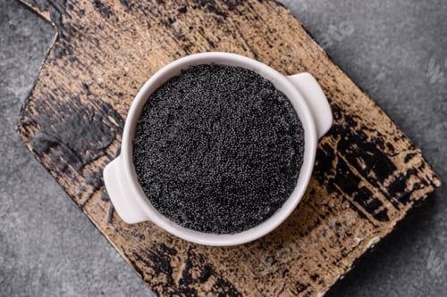 Preview: Black caviar from beluga or sturgeon, an expensive delicacy for sandwiches. Black caviar