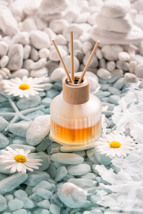 Preview: Aromatic diffuser fragrance with scent of water and summer.