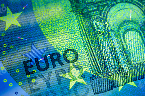 Preview: Euro banknote showing security features under ultraviolet light.