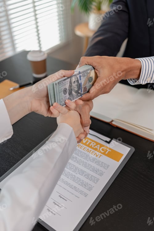 Preview: Legal corruption and bribery concept showing illicit cash exchange during contract negotiation in a