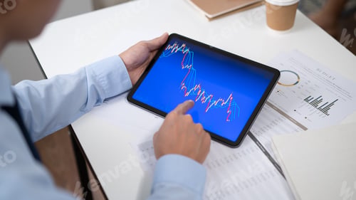 Preview: Business man Trading Stock on laptop Professional investor trading crypto currencies online chart su