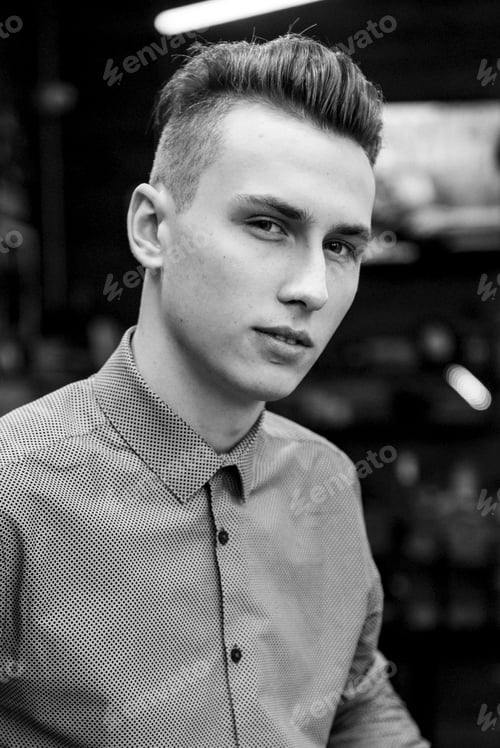 Preview: Groom in the Barber Shop
