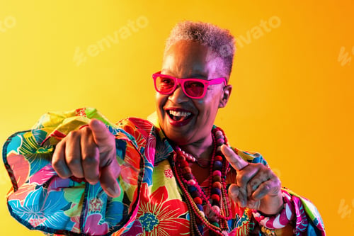 Preview: Senior woman smiling and pointing with vibrant style