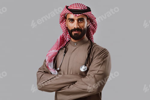 Preview: Arab male doctor wearing traditional thobe and keffiyeh