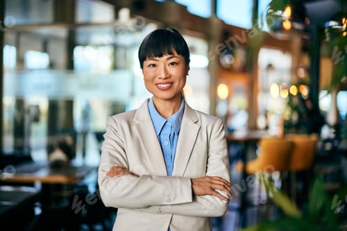 Preview: A portrait of an Asian woman, being a restaurant owner, looking elegantly.