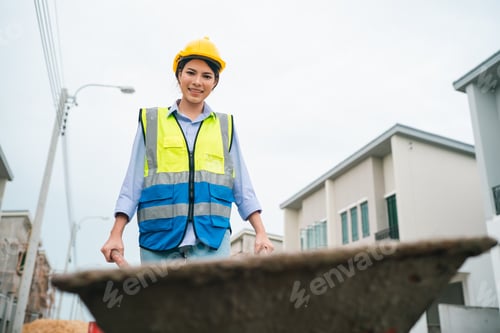 Preview: Safety helmet, reflective vest, woman, worker, construction site, smiling