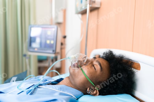 Preview: Hospital patient, oxygen mask, woman, bed, intensive care