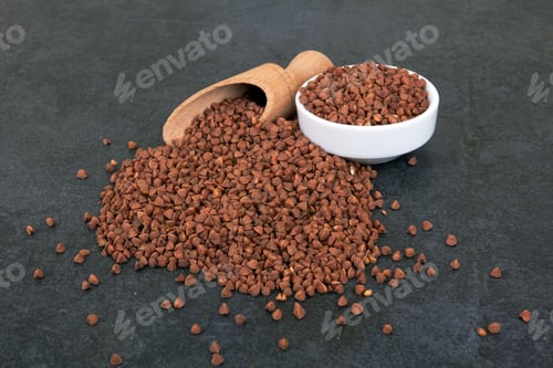 Preview: Raw buckwheat on black