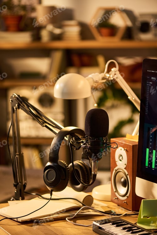 Preview: Podcast Recording Setup Supporting Audio Content Creation at Home