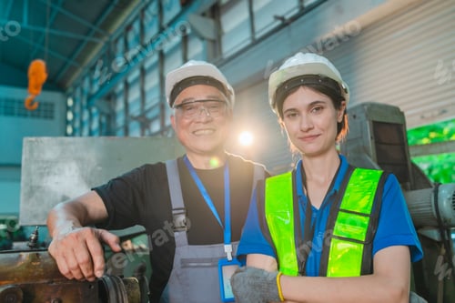 Preview: Father and Daughter Celebrate Family Business Transition After Training