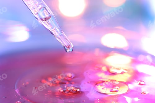 Preview: Dripping liquid sample into Petri dish, closeup
