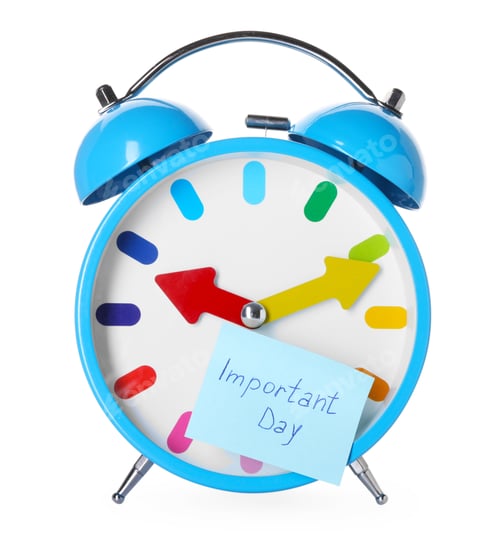 Preview: Alarm clock and sticky note with phrase Important Day isolated on white