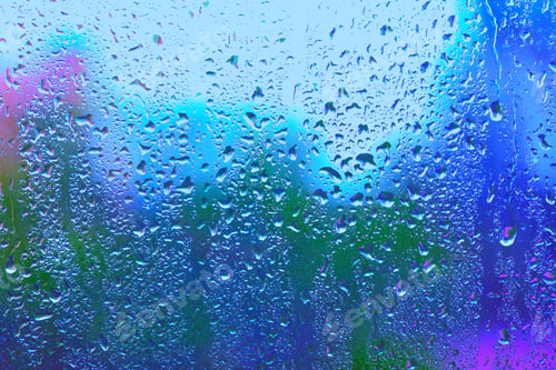 Preview: Window glass with rain drops and drips, closeup