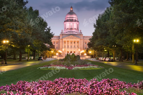Preview: Frankfort, Kentucky, USA with the Kentucky State Capitol